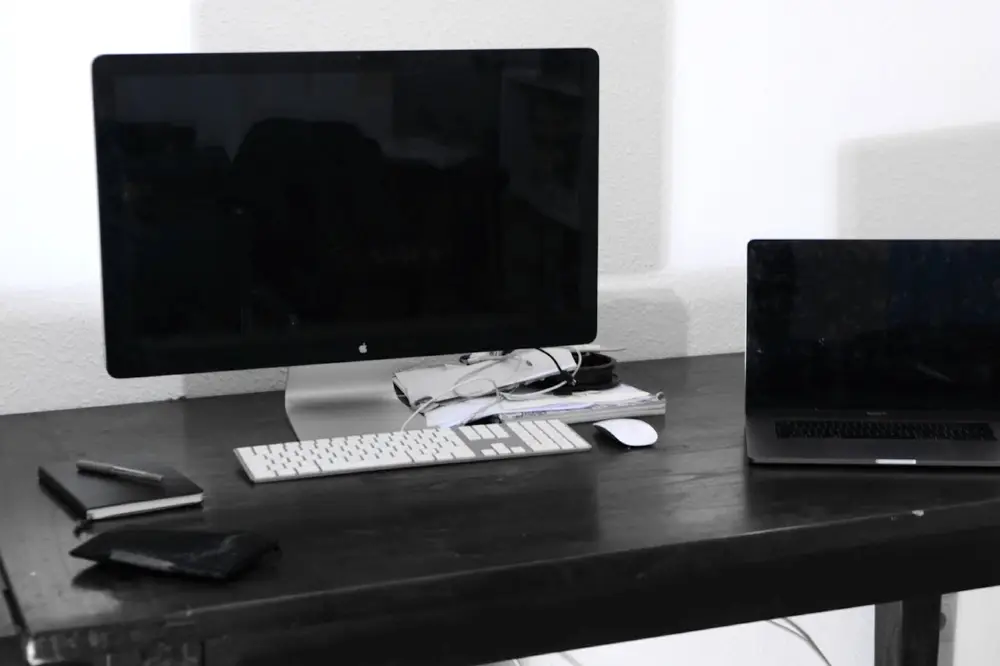 ¿Qué es el minimalismo digital y cómo aplicarlo en el día a día?