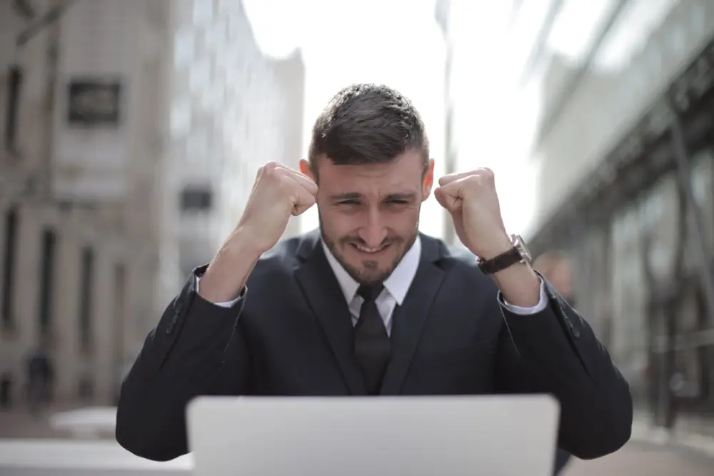 ¿Cuáles son los salarios que oferta el Concurso Distrito Capital 6?