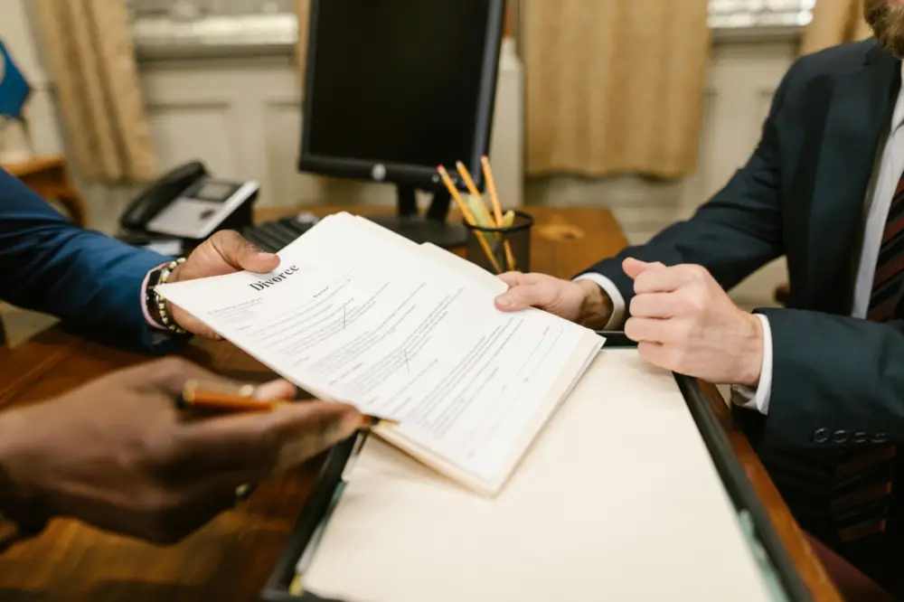 ¿Por qué algunas vacantes de la Convocatoria Procuraduría General de la Nación exigen cursos específicos?