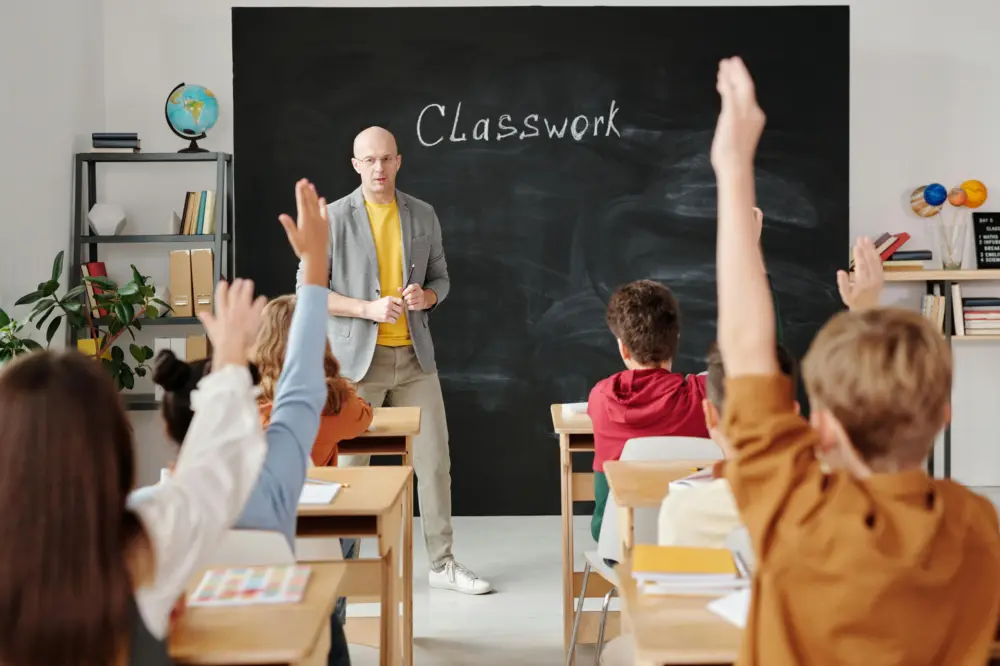 Cómo diferenciar el Concurso de Ascenso y Reubicación del Concurso Docente Abierto