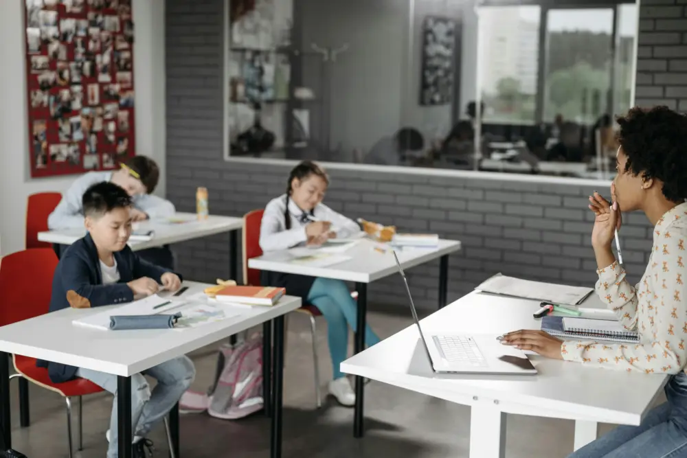 ¿Quiénes pueden participar en el Concurso de Ingreso a la Carrera Docente 2026?