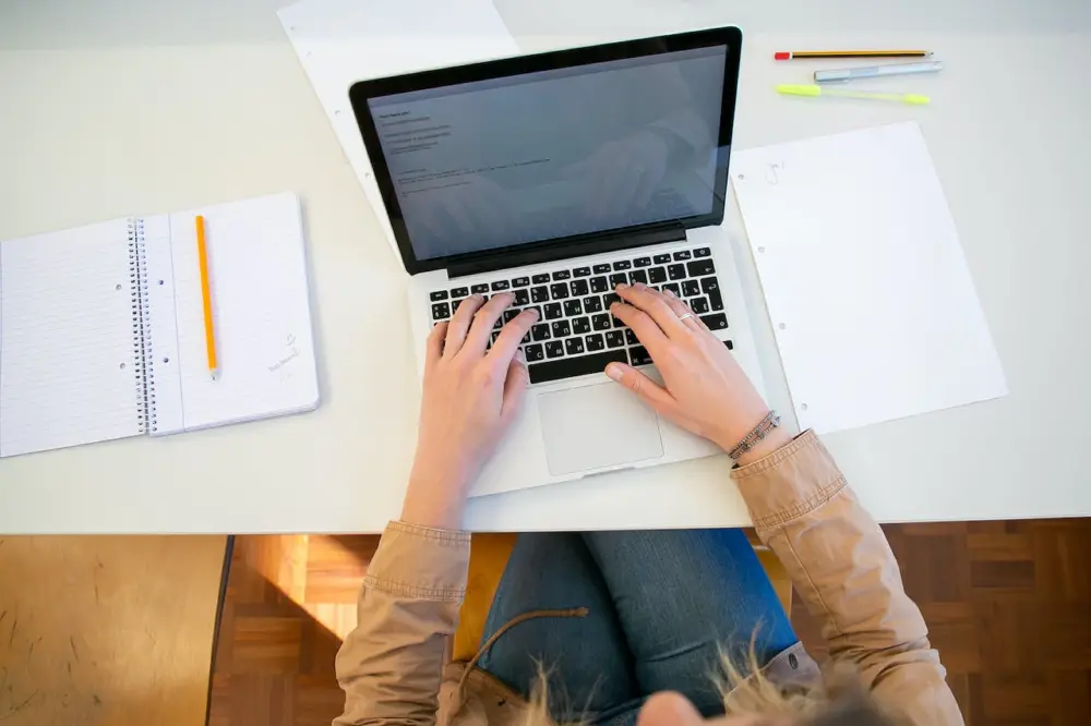 Cursos virtuales: educación para mejorar tus habilidades laborales